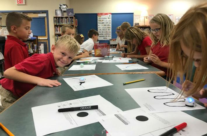 Second Graders explore robotics with Ozobots!